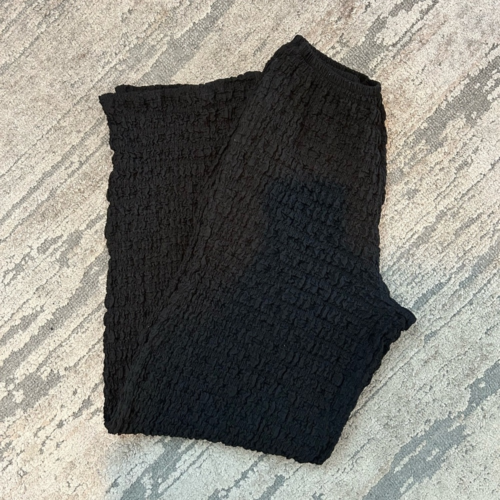 Zara Black Textured Pants